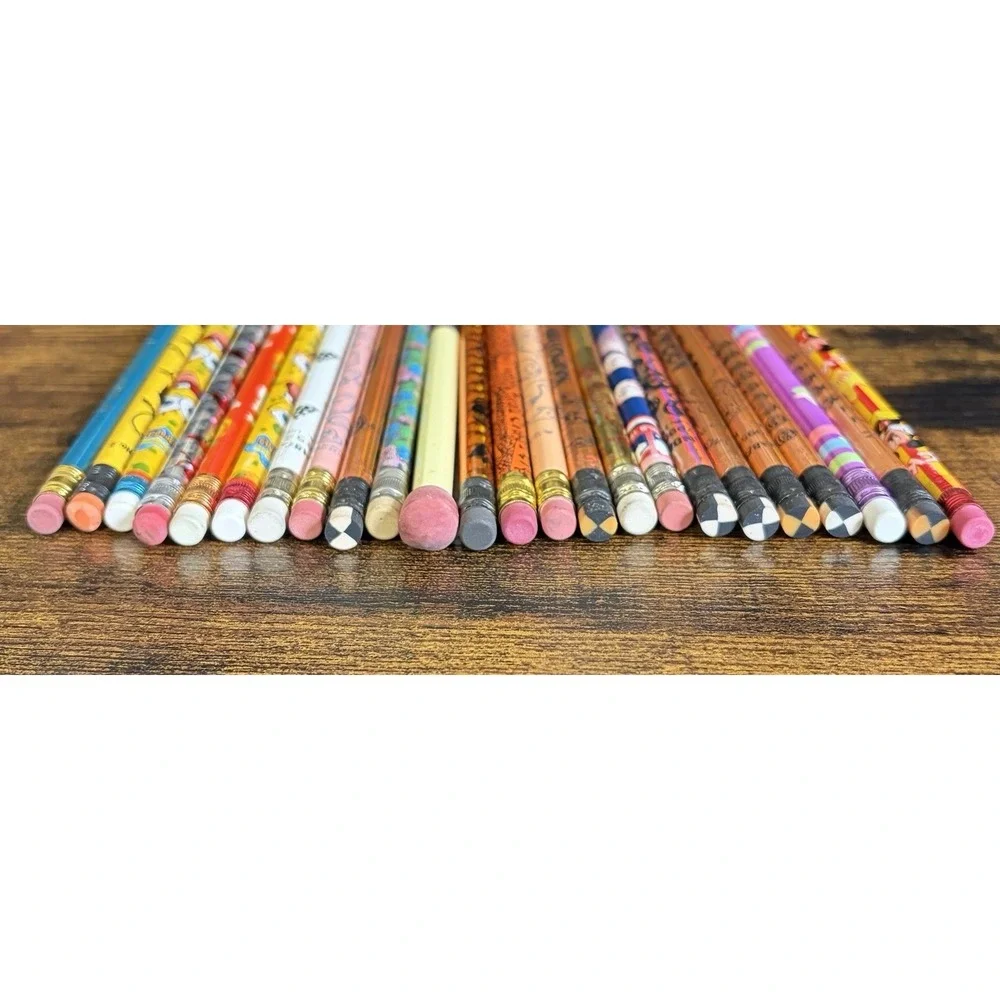 Lot Of 22 Vintage 90's Unsharpened Pencils Halloween Cartoon Plus 2 Extras